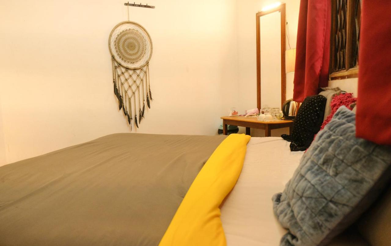 Mitra Hostel ヴァガトール エクステリア 写真